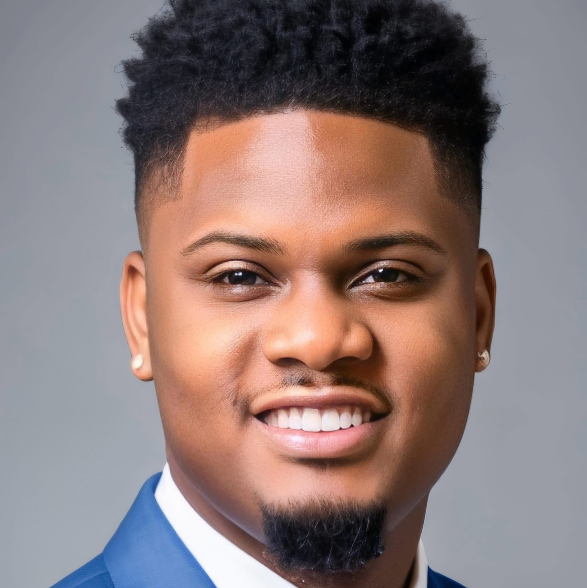 Lo'Renzo Smith, founder of EZ As Pie Moving